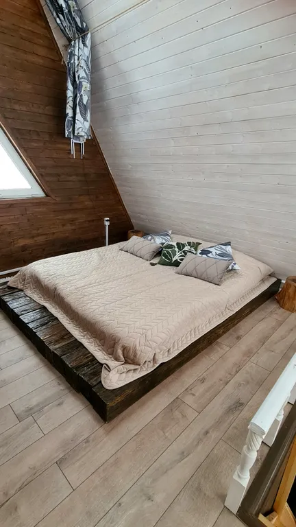 З-комнатный дом У Озера в лесу