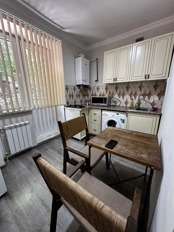 Avchieva's apt. on Khachatryan street