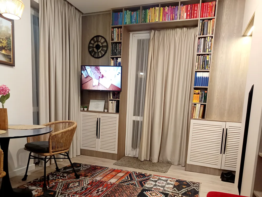 Студия Red в центре у моря