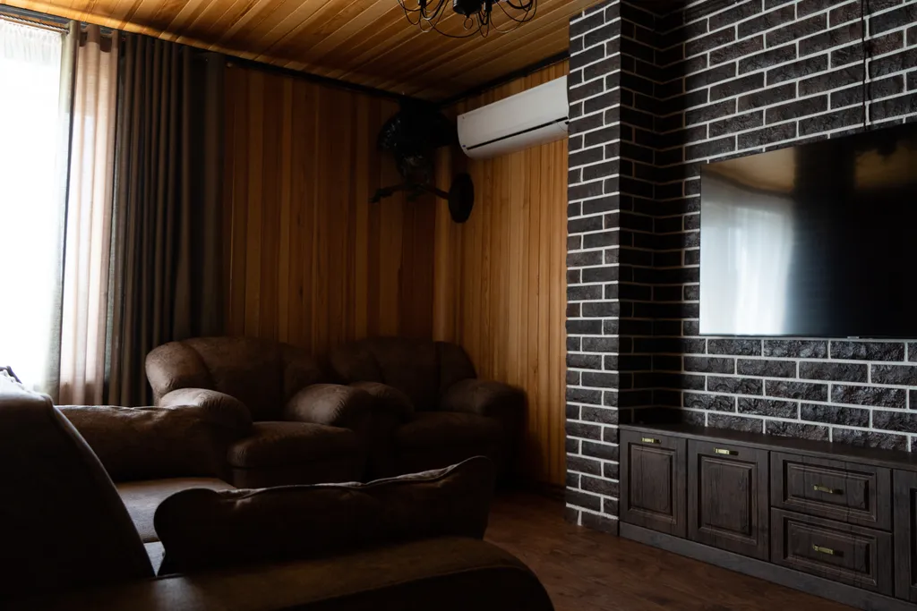 Большой коттедж