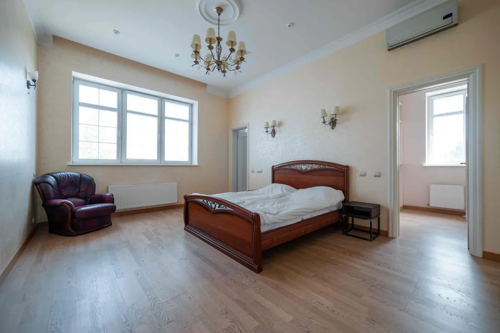 10-комнатный Дом