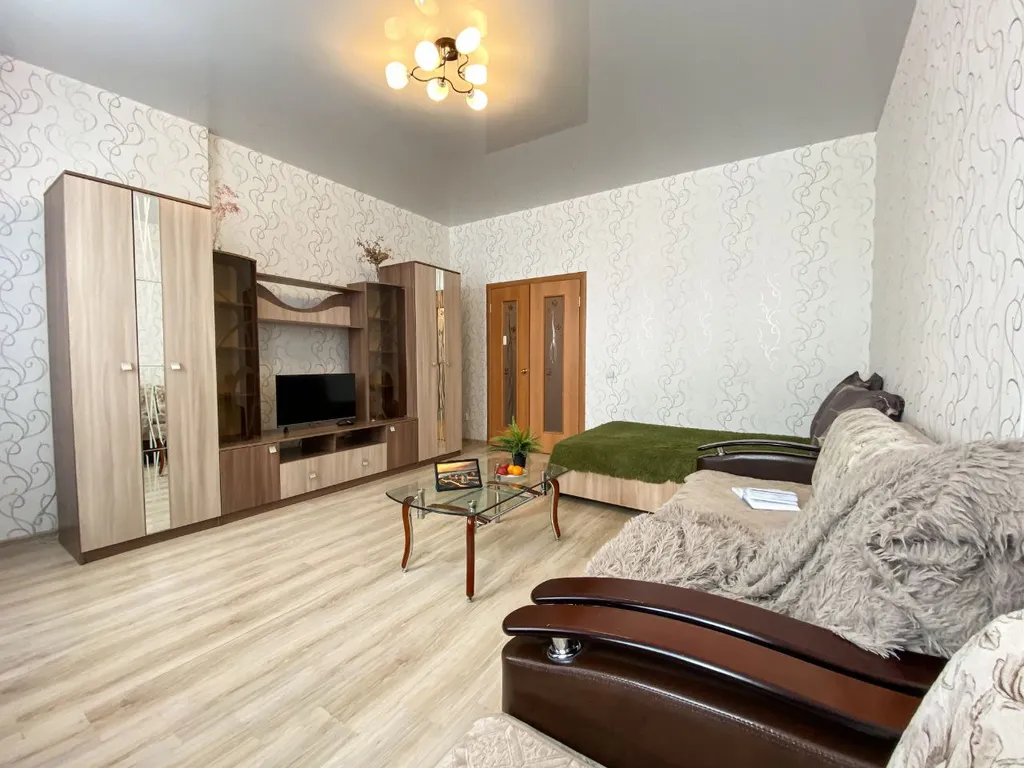 Самый центр Казани с видом на город и Волгу