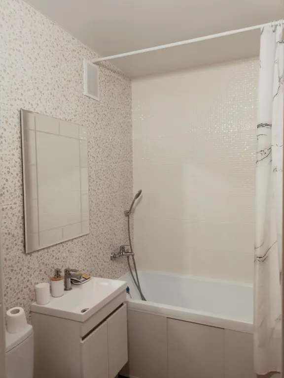 Новая, уютная квартира-студия в новом доме недалеко от монастыря