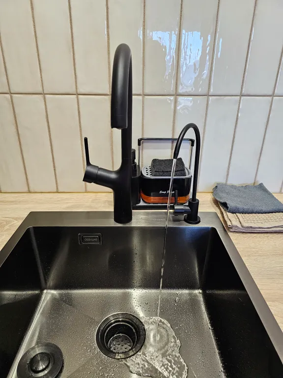 Дизайнерская квартира с посудомоечной машиной и в 10 минутах от центра