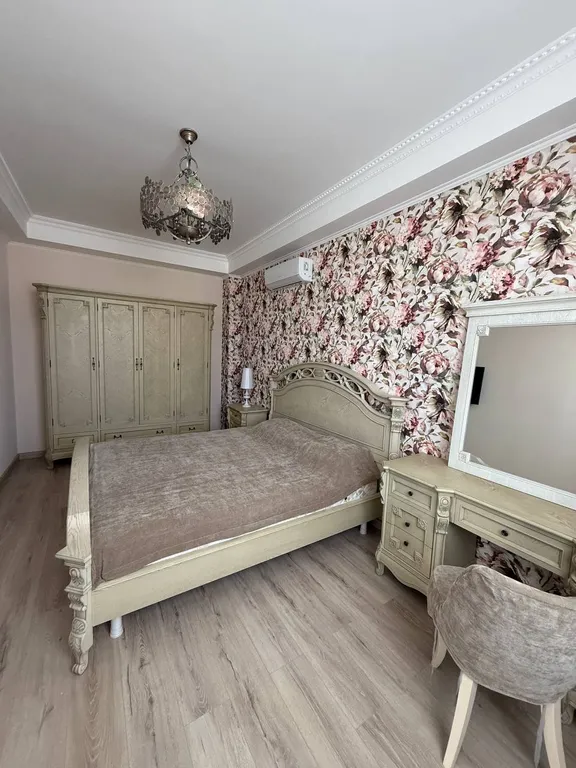 Апартаменты первая линия, Любимовка