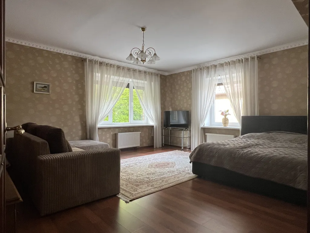 Светлый семейный дом