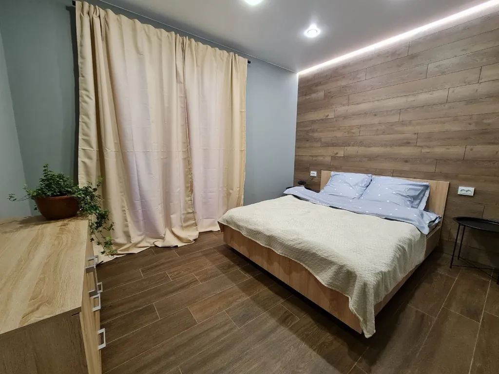 Уютный загородный дом с панорамным окнами