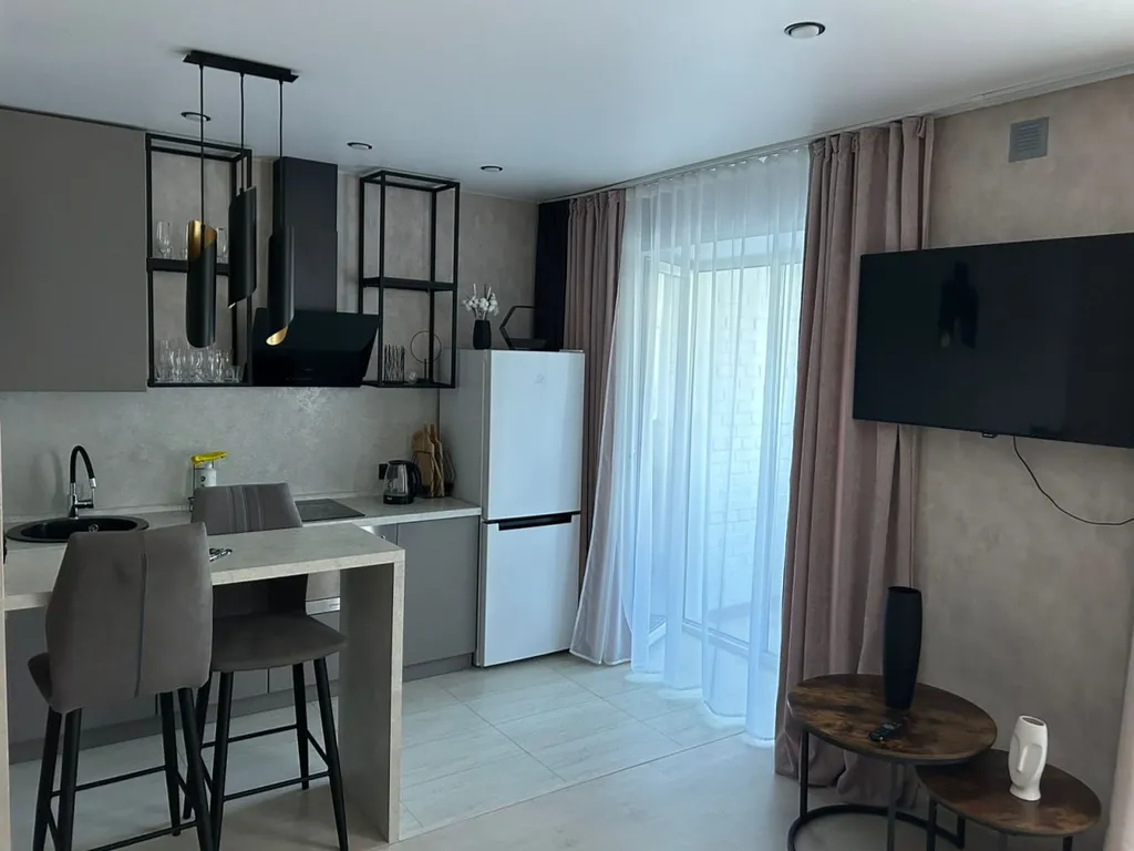 Шикарная квартира-студия — аренда посуточно в Ачинск