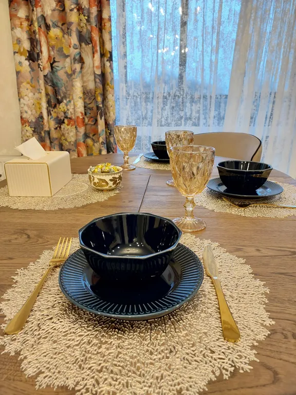 Квартира с панорамными окнами с видом на реку