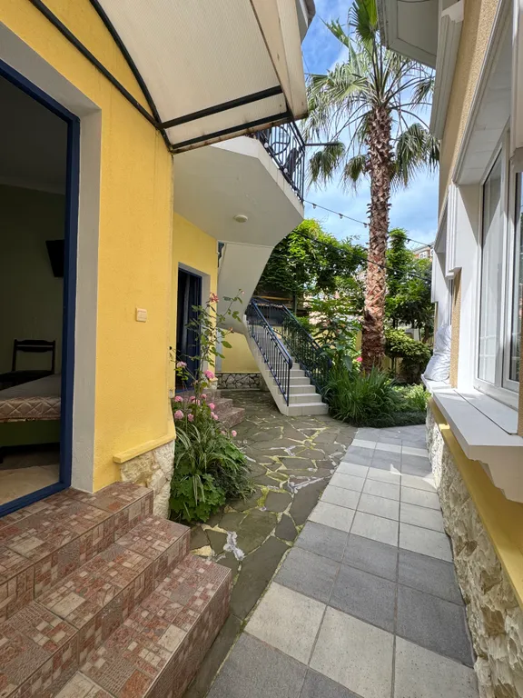 Квартира Квартира Уютные номера в центре Адлера. — Адлер