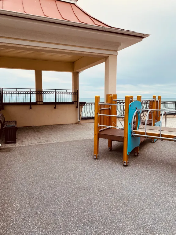 Апартамент на первой линии моря