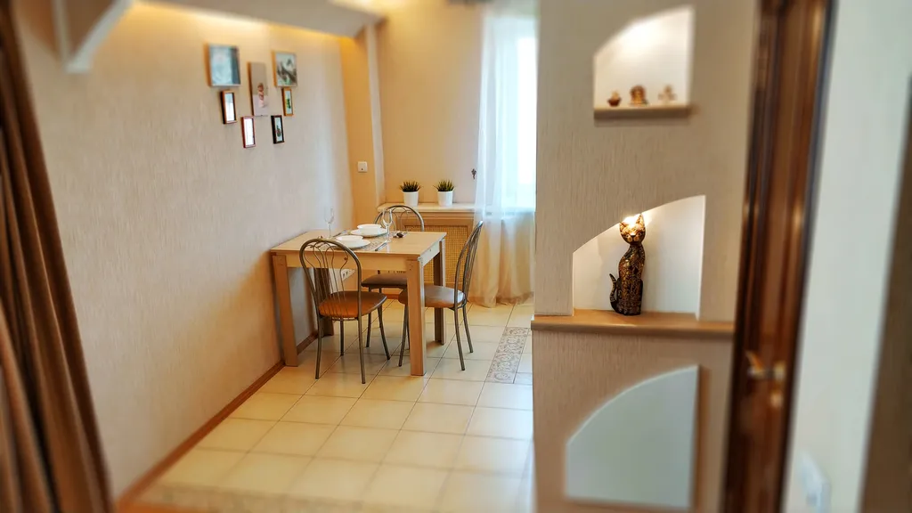 Большая и чистая квартира с евроремонтом