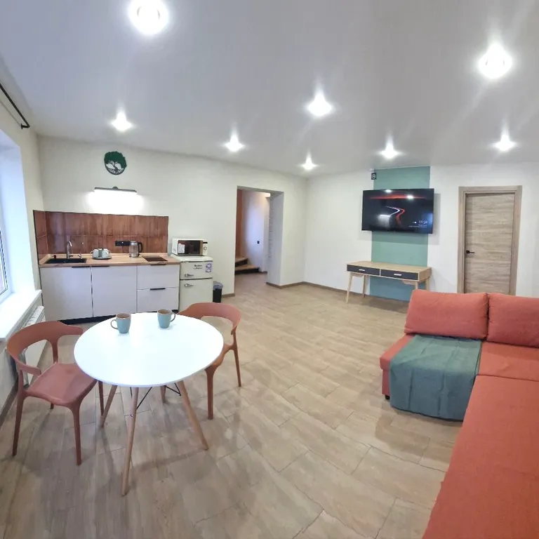 Коттедж Лесной