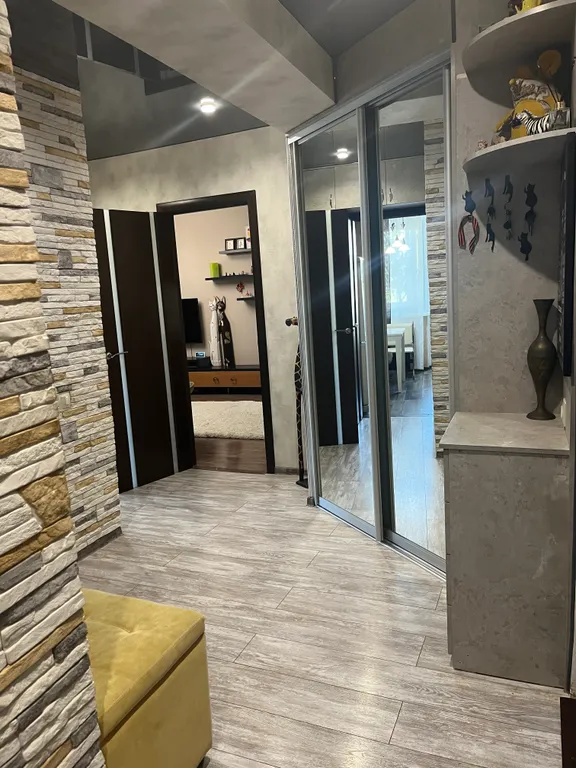 Комфортная большая квартира в центре пляжного поселка