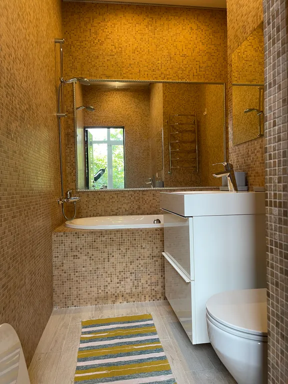 Уютный дом с баней, чаном и видом на горы