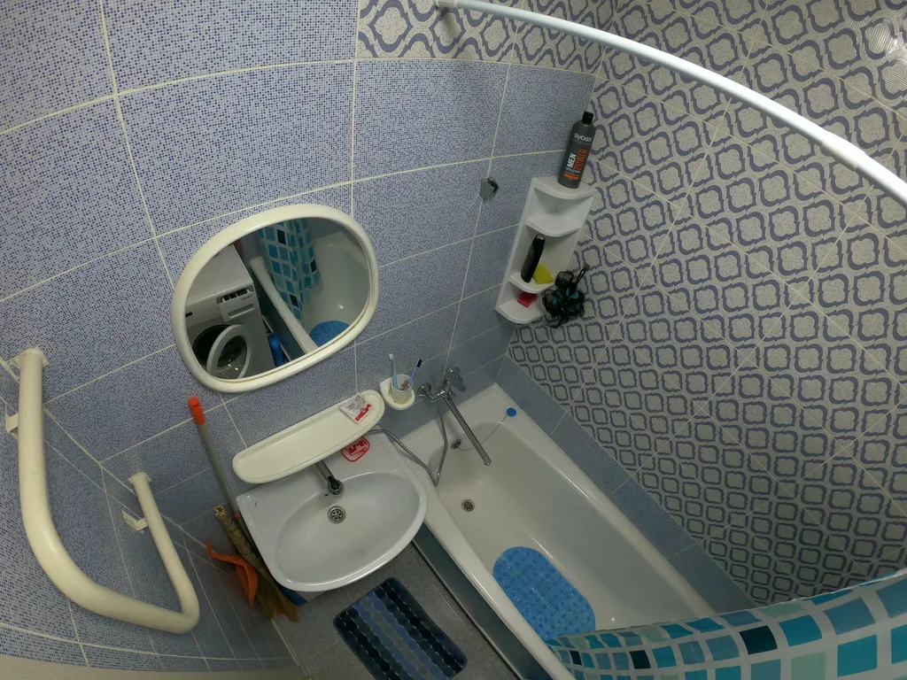 Квартира 2-комнатная Квартира — Кировск