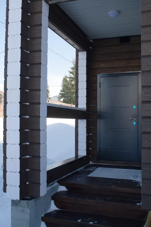 Усадьба в лесу с видом на горы