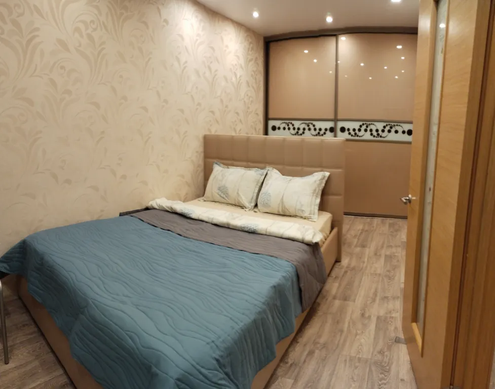 Двушка в 10 минутах от жд вокзала и 20 от Кремля