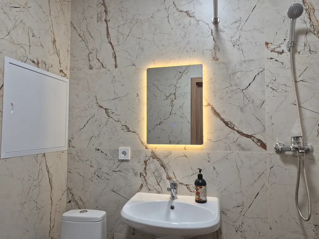 Студия с видом на лес