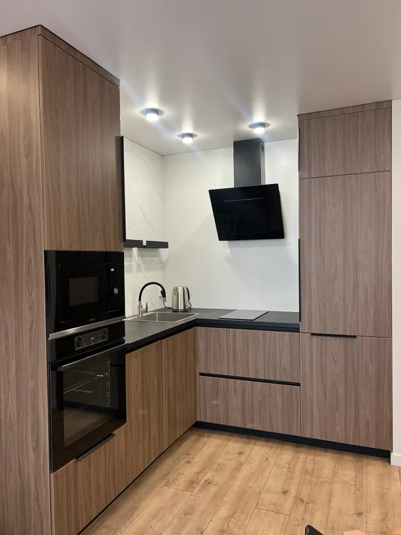 Комфортабельная трёхкомнатная квартира с шикарной территорией