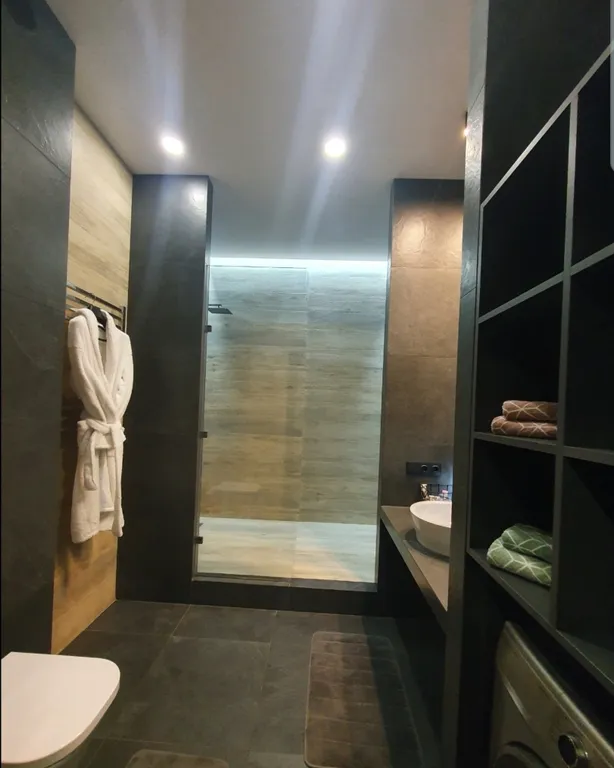 Центр, пешеходная улица Советская, закрытая территория, аллея фонарей