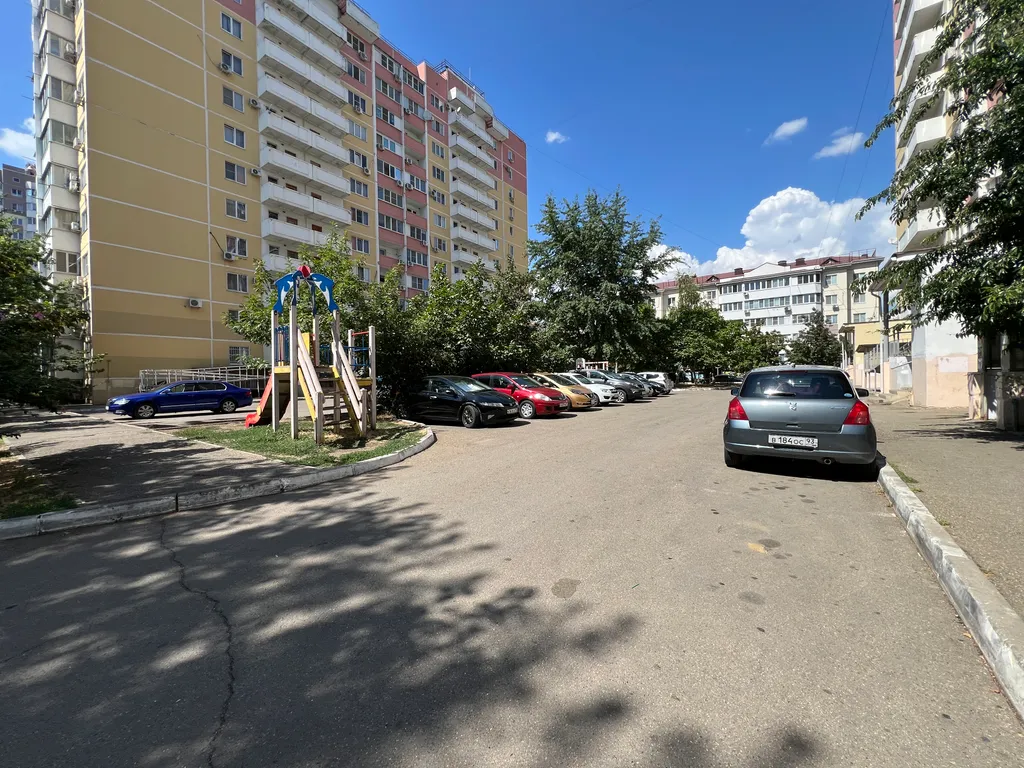 Квартира Квартира 2 к.кв. рядом с М-4 не берем оплату за уборку — Краснодар