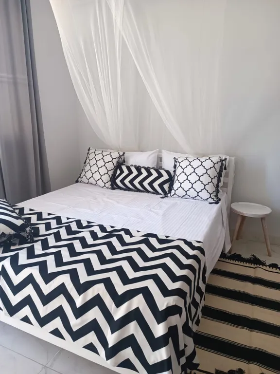 Квартира-студия с собственной террасой в 500м от моря