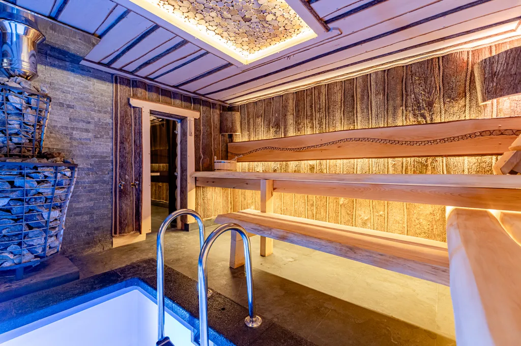 Баня и басейн в Ликино