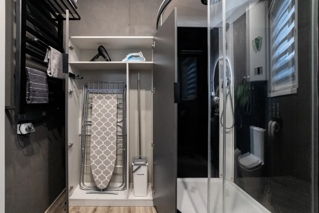 Уютный дом около реки Мана с баней