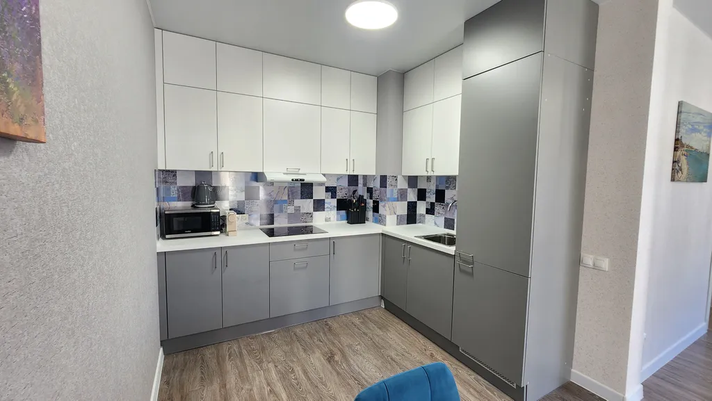 Шикарная двушка с двумя балконами