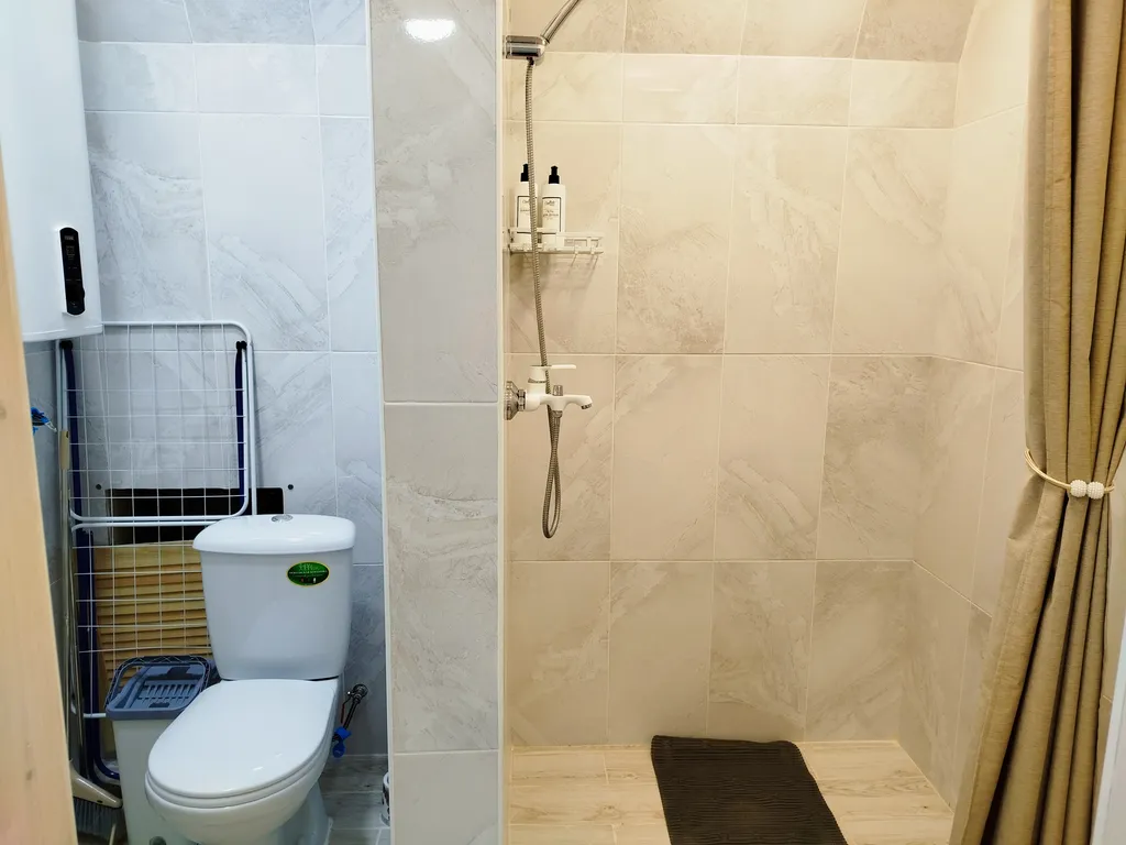 Уютный, вместительный А-фрейм с видом на горы