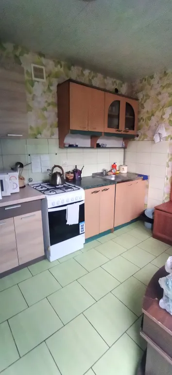 Двухместный номер на берегу моря с двумя односпальными кроватями.