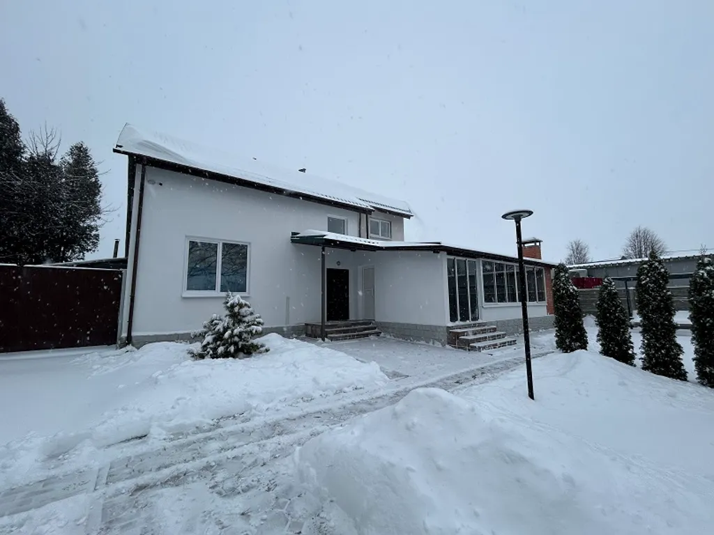 Уютный коттедж рядом с минском, с баней на дровах и бассейном