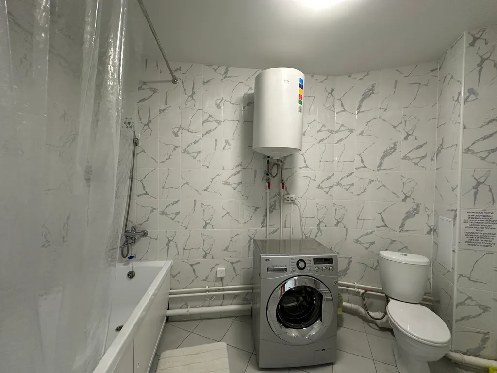 Современная однокомнатная квартира с видом на море