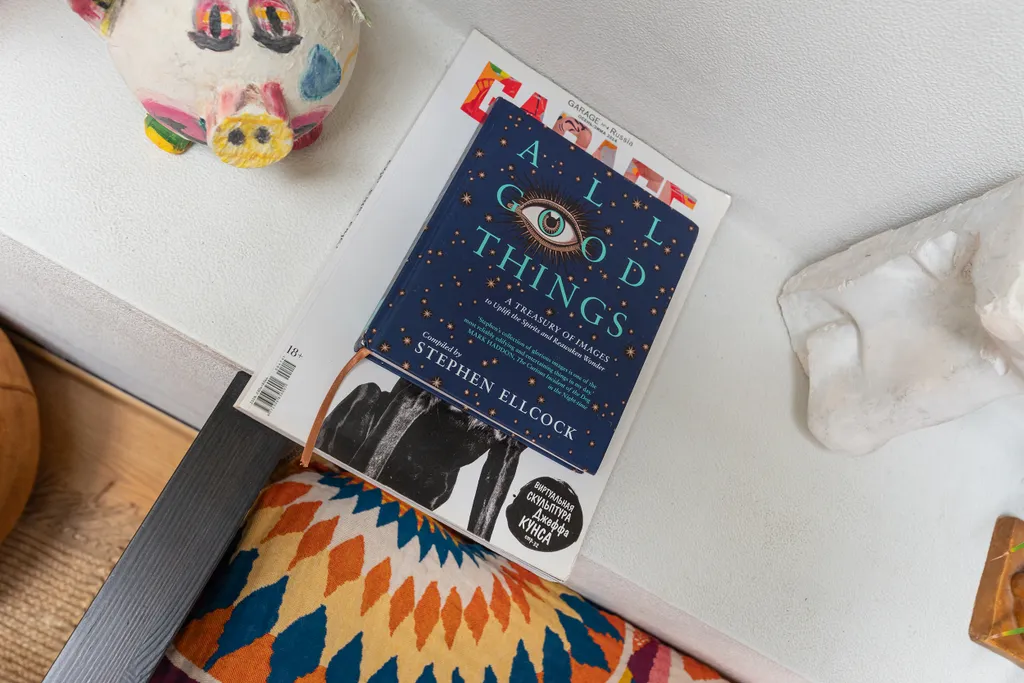 Квартира Квартира Просторная мансарда в самом центре — Москва