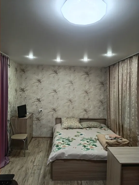 После ремонта однокомнатная квартира, всё необходимое для проживания — аренда посуточно в Псков