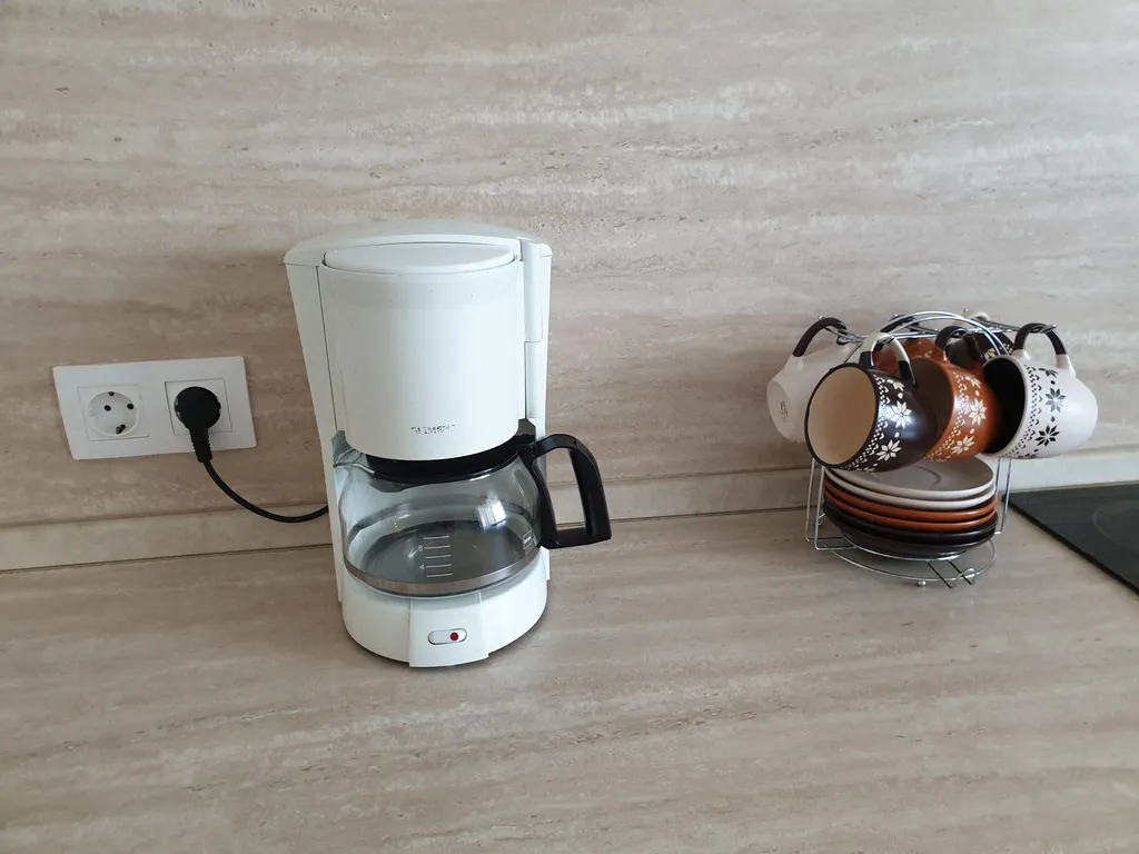 Квартира с видом на реку Волгу и мост