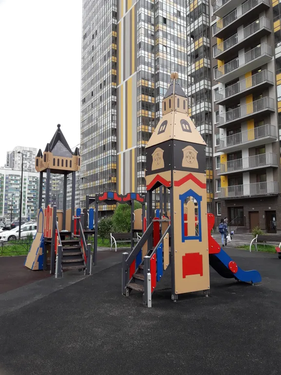 Уютная квартира в новом доме недалеко от метро