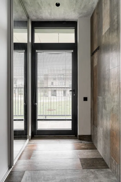 Охта Сьют 17 c отдельным входом