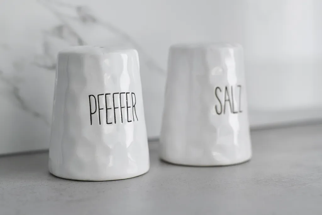 Квартира Изысканные двухкомнатные апартаменты на Еловой Алее — Калининград