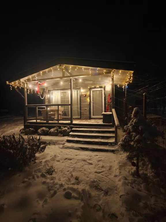 Коттедж Уютный домик на берегу реки — Тверь