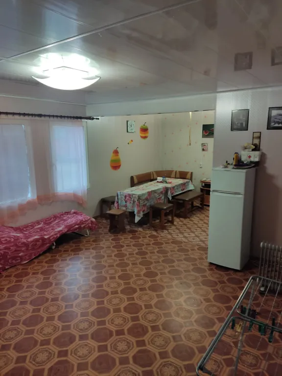 Благоустроенный дом на берегу реки Ахтуба