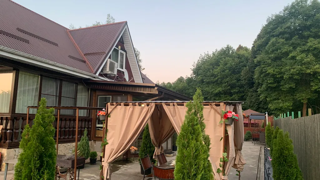 Коттедж Большой Дом для уединенного отдыха — аренда посуточно в Каменномостский