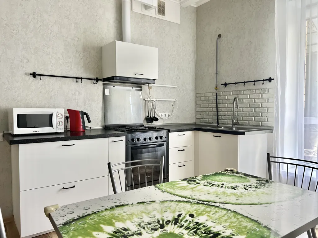 Загородный дом 5 спален с бассейном и большой территорией