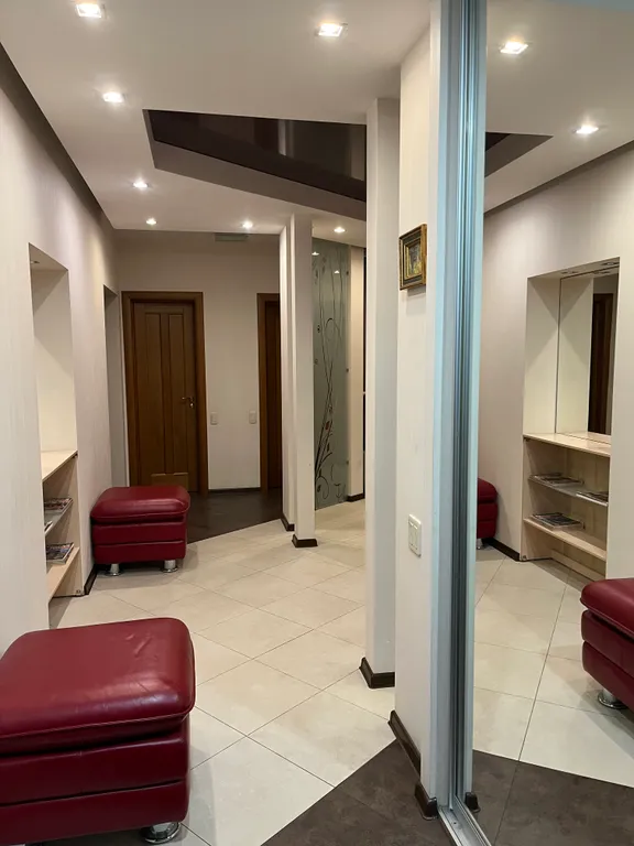 Просторная современная квартира в центре города