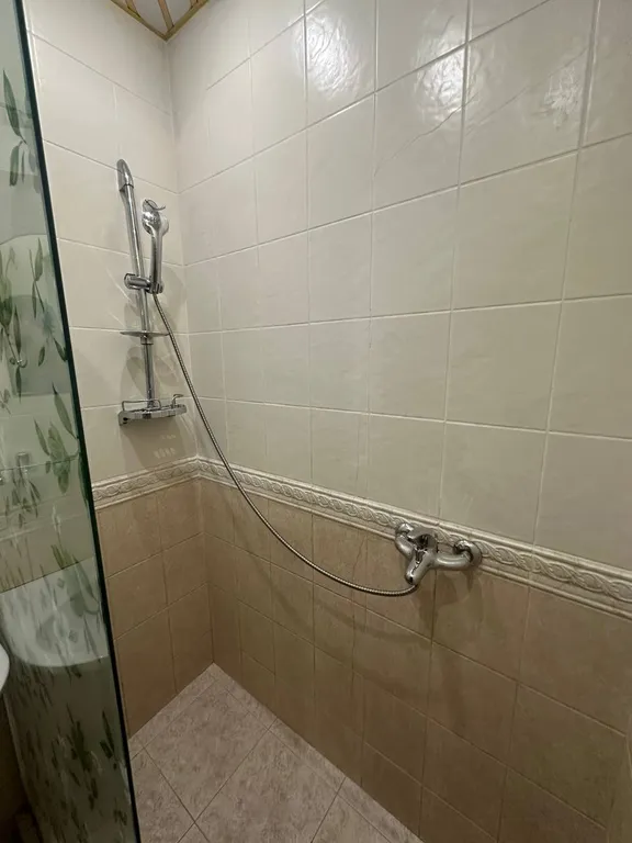 Вилла на первой линии Эсто-садка через дорогу от Горки города