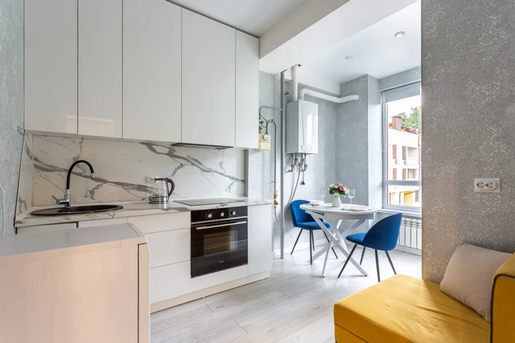 Квартира с балконом и видом на гору