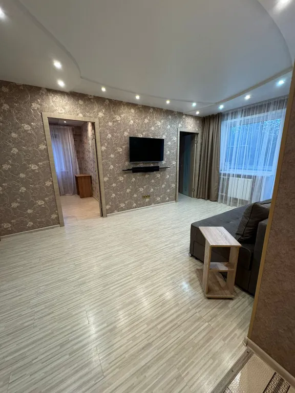 Хорошая трёхкомнатная квартира