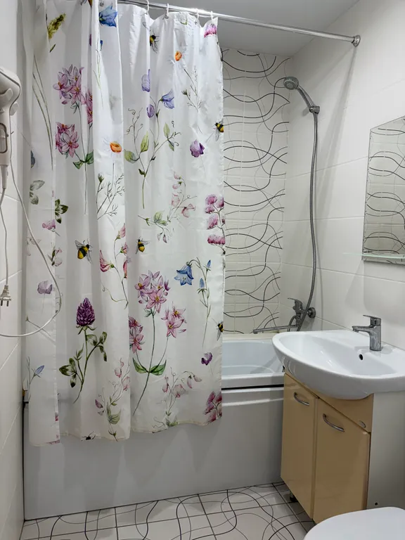 1-комнатная квартира рядом с КГЦО и МНТК