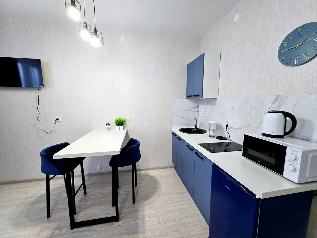 Студия с гардеробной в центре